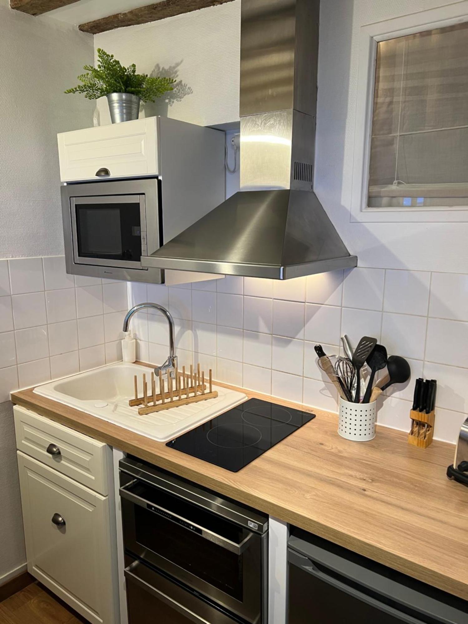 Une Pause Chez Julien, Appartement Lumineux Et Idealement Situe! Honfleur Luaran gambar