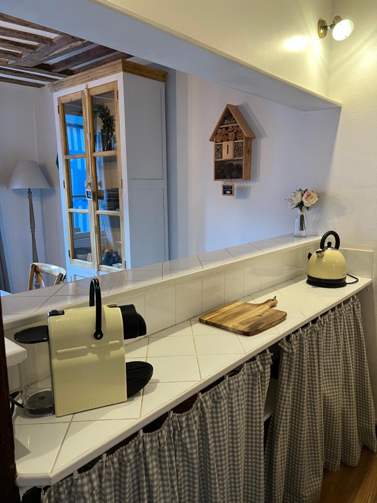 Une Pause Chez Julien, Appartement Lumineux Et Idealement Situe! Honfleur Luaran gambar