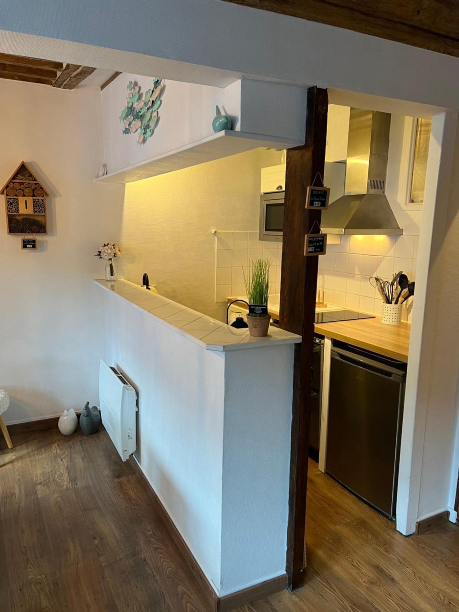 Une Pause Chez Julien, Appartement Lumineux Et Idealement Situe! Honfleur Luaran gambar